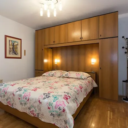 Giovanni Krk דירה